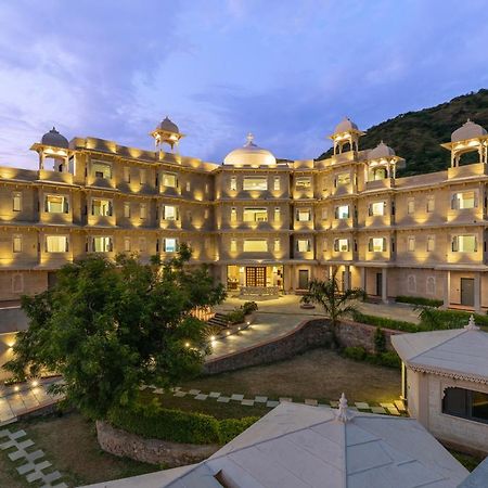 Traavista Aravali Mahal Hotel อุเดเปอร์ ภายนอก รูปภาพ