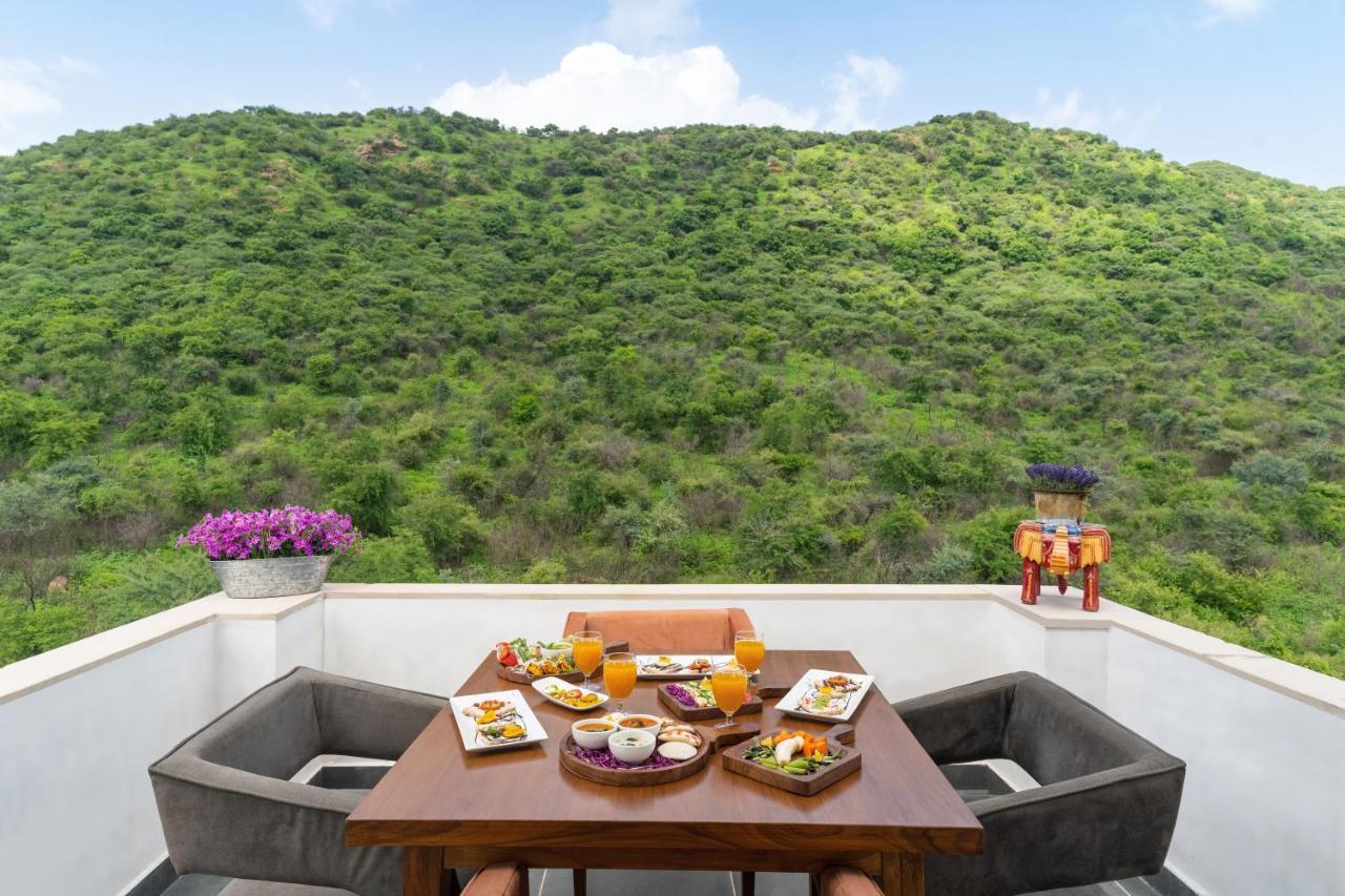 Traavista Aravali Mahal Hotel อุเดเปอร์ ภายนอก รูปภาพ