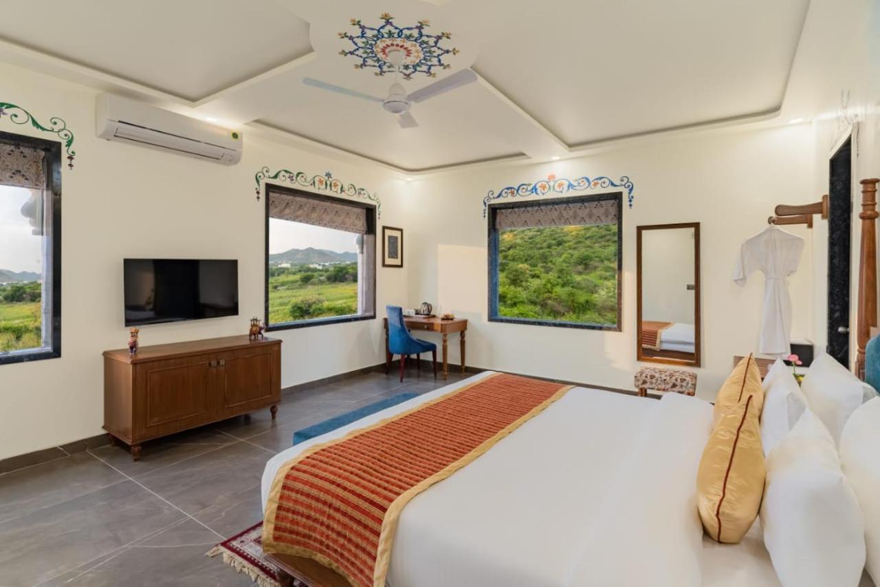 Traavista Aravali Mahal Hotel อุเดเปอร์ ภายนอก รูปภาพ