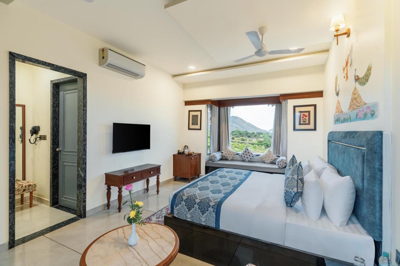 Traavista Aravali Mahal Hotel อุเดเปอร์ ภายนอก รูปภาพ