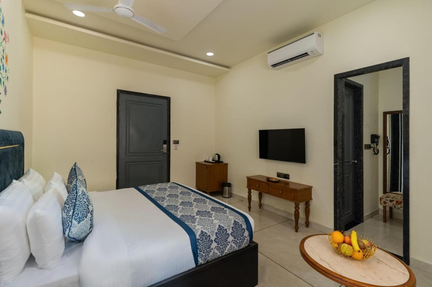 Traavista Aravali Mahal Hotel อุเดเปอร์ ภายนอก รูปภาพ